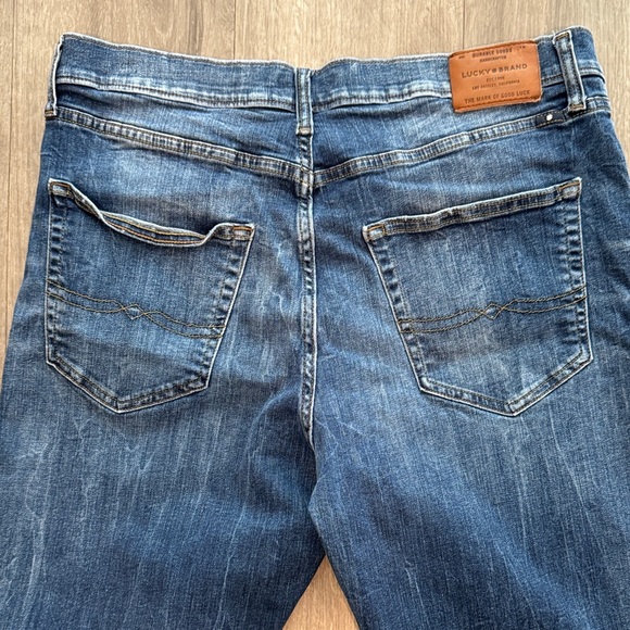 Lucky Brand Men's 410 Athletic Slim Jeans Size 36 X 32 - Picture 6 of 7